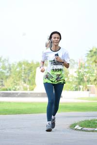 BIB: 1350
                            <button type="button" onclick="openModal(3658611)" class="btn btn-primary btn-sm float-right btn-popup" data-toggle="modal" data-target=".modal-high-quality">
                        <i class="fas fa-shopping-cart"></i> Add to Cart
                    </button>
                                            <button type="button" onclick="isThisMe(3658611, true)" class="btn btn-success btn-sm float-right btn-popup btn-isme hidden" data-toggle="tooltip" data-placement="bottom" title="นี่คือรูปของคุณใช่ไหม คลิกที่นี่เพื่อเอาเข้าอัลบั้ม">
                        <i class="fas fa-plus"></i> Add to album
                    </button>
                    <button type="button" onclick="isThisMe(3658611, false)" class="btn btn-warning btn-sm float-right btn-popup btn-isnotme hidden">
                        <i class="fas fa-ban"></i> Remove from album
                    </button>