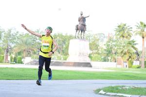 BIB: 1568
                            <button type="button" onclick="openModal(3575629)" class="btn btn-primary btn-sm float-right btn-popup" data-toggle="modal" data-target=".modal-high-quality">
                        <i class="fas fa-shopping-cart"></i> Add to Cart
                    </button>
                                            <button type="button" onclick="isThisMe(3575629, true)" class="btn btn-success btn-sm float-right btn-popup btn-isme hidden" data-toggle="tooltip" data-placement="bottom" title="นี่คือรูปของคุณใช่ไหม คลิกที่นี่เพื่อเอาเข้าอัลบั้ม">
                        <i class="fas fa-plus"></i> Add to album
                    </button>
                    <button type="button" onclick="isThisMe(3575629, false)" class="btn btn-warning btn-sm float-right btn-popup btn-isnotme hidden">
                        <i class="fas fa-ban"></i> Remove from album
                    </button>