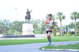 BIB: 2178
                            <button type="button" onclick="openModal(3570775)" class="btn btn-primary btn-sm float-right btn-popup" data-toggle="modal" data-target=".modal-high-quality">
                        <i class="fas fa-shopping-cart"></i> Add to Cart
                    </button>
                                            <button type="button" onclick="isThisMe(3570775, true)" class="btn btn-success btn-sm float-right btn-popup btn-isme hidden" data-toggle="tooltip" data-placement="bottom" title="นี่คือรูปของคุณใช่ไหม คลิกที่นี่เพื่อเอาเข้าอัลบั้ม">
                        <i class="fas fa-plus"></i> Add to album
                    </button>
                    <button type="button" onclick="isThisMe(3570775, false)" class="btn btn-warning btn-sm float-right btn-popup btn-isnotme hidden">
                        <i class="fas fa-ban"></i> Remove from album
                    </button>