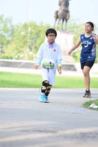 BIB: 880
                            <button type="button" onclick="openModal(3666699)" class="btn btn-primary btn-sm float-right btn-popup" data-toggle="modal" data-target=".modal-high-quality">
                        <i class="fas fa-shopping-cart"></i> Add to Cart
                    </button>
                                            <button type="button" onclick="isThisMe(3666699, true)" class="btn btn-success btn-sm float-right btn-popup btn-isme hidden" data-toggle="tooltip" data-placement="bottom" title="นี่คือรูปของคุณใช่ไหม คลิกที่นี่เพื่อเอาเข้าอัลบั้ม">
                        <i class="fas fa-plus"></i> Add to album
                    </button>
                    <button type="button" onclick="isThisMe(3666699, false)" class="btn btn-warning btn-sm float-right btn-popup btn-isnotme hidden">
                        <i class="fas fa-ban"></i> Remove from album
                    </button>