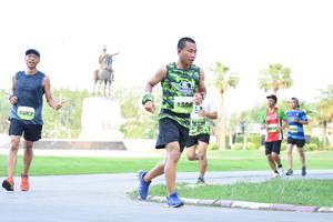 BIB: 1504, 1467
                            <button type="button" onclick="openModal(3577704)" class="btn btn-primary btn-sm float-right btn-popup" data-toggle="modal" data-target=".modal-high-quality">
                        <i class="fas fa-shopping-cart"></i> Add to Cart
                    </button>
                                            <button type="button" onclick="isThisMe(3577704, true)" class="btn btn-success btn-sm float-right btn-popup btn-isme hidden" data-toggle="tooltip" data-placement="bottom" title="นี่คือรูปของคุณใช่ไหม คลิกที่นี่เพื่อเอาเข้าอัลบั้ม">
                        <i class="fas fa-plus"></i> Add to album
                    </button>
                    <button type="button" onclick="isThisMe(3577704, false)" class="btn btn-warning btn-sm float-right btn-popup btn-isnotme hidden">
                        <i class="fas fa-ban"></i> Remove from album
                    </button>