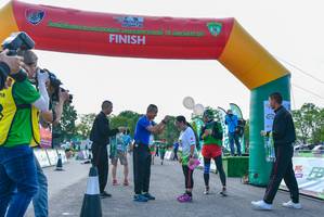 BIB: 1684
                            <button type="button" onclick="openModal(3732252)" class="btn btn-primary btn-sm float-right btn-popup" data-toggle="modal" data-target=".modal-high-quality">
                        <i class="fas fa-shopping-cart"></i> Add to Cart
                    </button>
                                            <button type="button" onclick="isThisMe(3732252, true)" class="btn btn-success btn-sm float-right btn-popup btn-isme hidden" data-toggle="tooltip" data-placement="bottom" title="นี่คือรูปของคุณใช่ไหม คลิกที่นี่เพื่อเอาเข้าอัลบั้ม">
                        <i class="fas fa-plus"></i> Add to album
                    </button>
                    <button type="button" onclick="isThisMe(3732252, false)" class="btn btn-warning btn-sm float-right btn-popup btn-isnotme hidden">
                        <i class="fas fa-ban"></i> Remove from album
                    </button>