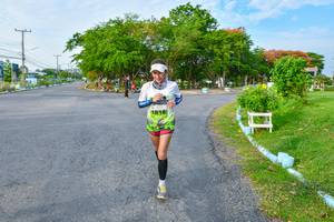 BIB: 1818
                            <button type="button" onclick="openModal(3732152)" class="btn btn-primary btn-sm float-right btn-popup" data-toggle="modal" data-target=".modal-high-quality">
                        <i class="fas fa-shopping-cart"></i> Add to Cart
                    </button>
                                            <button type="button" onclick="isThisMe(3732152, true)" class="btn btn-success btn-sm float-right btn-popup btn-isme hidden" data-toggle="tooltip" data-placement="bottom" title="นี่คือรูปของคุณใช่ไหม คลิกที่นี่เพื่อเอาเข้าอัลบั้ม">
                        <i class="fas fa-plus"></i> Add to album
                    </button>
                    <button type="button" onclick="isThisMe(3732152, false)" class="btn btn-warning btn-sm float-right btn-popup btn-isnotme hidden">
                        <i class="fas fa-ban"></i> Remove from album
                    </button>