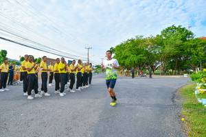 BIB: 2318
                            <button type="button" onclick="openModal(3732162)" class="btn btn-primary btn-sm float-right btn-popup" data-toggle="modal" data-target=".modal-high-quality">
                        <i class="fas fa-shopping-cart"></i> Add to Cart
                    </button>
                                            <button type="button" onclick="isThisMe(3732162, true)" class="btn btn-success btn-sm float-right btn-popup btn-isme hidden" data-toggle="tooltip" data-placement="bottom" title="นี่คือรูปของคุณใช่ไหม คลิกที่นี่เพื่อเอาเข้าอัลบั้ม">
                        <i class="fas fa-plus"></i> Add to album
                    </button>
                    <button type="button" onclick="isThisMe(3732162, false)" class="btn btn-warning btn-sm float-right btn-popup btn-isnotme hidden">
                        <i class="fas fa-ban"></i> Remove from album
                    </button>