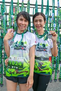 BIB: 1024
                            <button type="button" onclick="openModal(3732201)" class="btn btn-primary btn-sm float-right btn-popup" data-toggle="modal" data-target=".modal-high-quality">
                        <i class="fas fa-shopping-cart"></i> Add to Cart
                    </button>
                                            <button type="button" onclick="isThisMe(3732201, true)" class="btn btn-success btn-sm float-right btn-popup btn-isme hidden" data-toggle="tooltip" data-placement="bottom" title="นี่คือรูปของคุณใช่ไหม คลิกที่นี่เพื่อเอาเข้าอัลบั้ม">
                        <i class="fas fa-plus"></i> Add to album
                    </button>
                    <button type="button" onclick="isThisMe(3732201, false)" class="btn btn-warning btn-sm float-right btn-popup btn-isnotme hidden">
                        <i class="fas fa-ban"></i> Remove from album
                    </button>