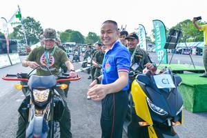 BIB: 
                            <button type="button" onclick="openModal(3732265)" class="btn btn-primary btn-sm float-right btn-popup" data-toggle="modal" data-target=".modal-high-quality">
                        <i class="fas fa-shopping-cart"></i> Add to Cart
                    </button>
                                            <button type="button" onclick="isThisMe(3732265, true)" class="btn btn-success btn-sm float-right btn-popup btn-isme hidden" data-toggle="tooltip" data-placement="bottom" title="นี่คือรูปของคุณใช่ไหม คลิกที่นี่เพื่อเอาเข้าอัลบั้ม">
                        <i class="fas fa-plus"></i> Add to album
                    </button>
                    <button type="button" onclick="isThisMe(3732265, false)" class="btn btn-warning btn-sm float-right btn-popup btn-isnotme hidden">
                        <i class="fas fa-ban"></i> Remove from album
                    </button>