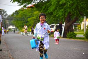 BIB: 880
                            <button type="button" onclick="openModal(3787699)" class="btn btn-primary btn-sm float-right btn-popup" data-toggle="modal" data-target=".modal-high-quality">
                        <i class="fas fa-shopping-cart"></i> Add to Cart
                    </button>
                                            <button type="button" onclick="isThisMe(3787699, true)" class="btn btn-success btn-sm float-right btn-popup btn-isme hidden" data-toggle="tooltip" data-placement="bottom" title="นี่คือรูปของคุณใช่ไหม คลิกที่นี่เพื่อเอาเข้าอัลบั้ม">
                        <i class="fas fa-plus"></i> Add to album
                    </button>
                    <button type="button" onclick="isThisMe(3787699, false)" class="btn btn-warning btn-sm float-right btn-popup btn-isnotme hidden">
                        <i class="fas fa-ban"></i> Remove from album
                    </button>