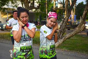 BIB: 514
                            <button type="button" onclick="openModal(3787477)" class="btn btn-primary btn-sm float-right btn-popup" data-toggle="modal" data-target=".modal-high-quality">
                        <i class="fas fa-shopping-cart"></i> Add to Cart
                    </button>
                                            <button type="button" onclick="isThisMe(3787477, true)" class="btn btn-success btn-sm float-right btn-popup btn-isme hidden" data-toggle="tooltip" data-placement="bottom" title="นี่คือรูปของคุณใช่ไหม คลิกที่นี่เพื่อเอาเข้าอัลบั้ม">
                        <i class="fas fa-plus"></i> Add to album
                    </button>
                    <button type="button" onclick="isThisMe(3787477, false)" class="btn btn-warning btn-sm float-right btn-popup btn-isnotme hidden">
                        <i class="fas fa-ban"></i> Remove from album
                    </button>