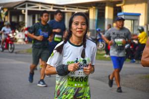 BIB: 1606, 
                            <button type="button" onclick="openModal(3787647)" class="btn btn-primary btn-sm float-right btn-popup" data-toggle="modal" data-target=".modal-high-quality">
                        <i class="fas fa-shopping-cart"></i> Add to Cart
                    </button>
                                            <button type="button" onclick="isThisMe(3787647, true)" class="btn btn-success btn-sm float-right btn-popup btn-isme hidden" data-toggle="tooltip" data-placement="bottom" title="นี่คือรูปของคุณใช่ไหม คลิกที่นี่เพื่อเอาเข้าอัลบั้ม">
                        <i class="fas fa-plus"></i> Add to album
                    </button>
                    <button type="button" onclick="isThisMe(3787647, false)" class="btn btn-warning btn-sm float-right btn-popup btn-isnotme hidden">
                        <i class="fas fa-ban"></i> Remove from album
                    </button>