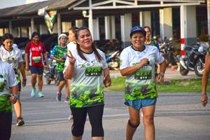 BIB: 024, 9723
                            <button type="button" onclick="openModal(3787570)" class="btn btn-primary btn-sm float-right btn-popup" data-toggle="modal" data-target=".modal-high-quality">
                        <i class="fas fa-shopping-cart"></i> Add to Cart
                    </button>
                                            <button type="button" onclick="isThisMe(3787570, true)" class="btn btn-success btn-sm float-right btn-popup btn-isme hidden" data-toggle="tooltip" data-placement="bottom" title="นี่คือรูปของคุณใช่ไหม คลิกที่นี่เพื่อเอาเข้าอัลบั้ม">
                        <i class="fas fa-plus"></i> Add to album
                    </button>
                    <button type="button" onclick="isThisMe(3787570, false)" class="btn btn-warning btn-sm float-right btn-popup btn-isnotme hidden">
                        <i class="fas fa-ban"></i> Remove from album
                    </button>