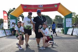 BIB: 165
                            <button type="button" onclick="openModal(3787347)" class="btn btn-primary btn-sm float-right btn-popup" data-toggle="modal" data-target=".modal-high-quality">
                        <i class="fas fa-shopping-cart"></i> Add to Cart
                    </button>
                                            <button type="button" onclick="isThisMe(3787347, true)" class="btn btn-success btn-sm float-right btn-popup btn-isme hidden" data-toggle="tooltip" data-placement="bottom" title="นี่คือรูปของคุณใช่ไหม คลิกที่นี่เพื่อเอาเข้าอัลบั้ม">
                        <i class="fas fa-plus"></i> Add to album
                    </button>
                    <button type="button" onclick="isThisMe(3787347, false)" class="btn btn-warning btn-sm float-right btn-popup btn-isnotme hidden">
                        <i class="fas fa-ban"></i> Remove from album
                    </button>