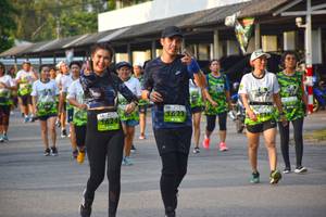 BIB: 1623, 1624
                            <button type="button" onclick="openModal(3787577)" class="btn btn-primary btn-sm float-right btn-popup" data-toggle="modal" data-target=".modal-high-quality">
                        <i class="fas fa-shopping-cart"></i> Add to Cart
                    </button>
                                            <button type="button" onclick="isThisMe(3787577, true)" class="btn btn-success btn-sm float-right btn-popup btn-isme hidden" data-toggle="tooltip" data-placement="bottom" title="นี่คือรูปของคุณใช่ไหม คลิกที่นี่เพื่อเอาเข้าอัลบั้ม">
                        <i class="fas fa-plus"></i> Add to album
                    </button>
                    <button type="button" onclick="isThisMe(3787577, false)" class="btn btn-warning btn-sm float-right btn-popup btn-isnotme hidden">
                        <i class="fas fa-ban"></i> Remove from album
                    </button>