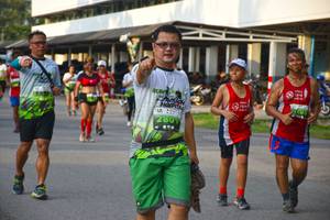 BIB: 2801
                            <button type="button" onclick="openModal(3787589)" class="btn btn-primary btn-sm float-right btn-popup" data-toggle="modal" data-target=".modal-high-quality">
                        <i class="fas fa-shopping-cart"></i> Add to Cart
                    </button>
                                            <button type="button" onclick="isThisMe(3787589, true)" class="btn btn-success btn-sm float-right btn-popup btn-isme hidden" data-toggle="tooltip" data-placement="bottom" title="นี่คือรูปของคุณใช่ไหม คลิกที่นี่เพื่อเอาเข้าอัลบั้ม">
                        <i class="fas fa-plus"></i> Add to album
                    </button>
                    <button type="button" onclick="isThisMe(3787589, false)" class="btn btn-warning btn-sm float-right btn-popup btn-isnotme hidden">
                        <i class="fas fa-ban"></i> Remove from album
                    </button>