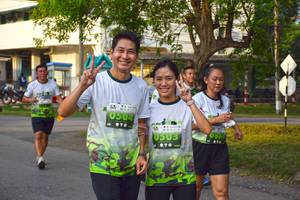 BIB: 504, 503, 884
                            <button type="button" onclick="openModal(3787469)" class="btn btn-primary btn-sm float-right btn-popup" data-toggle="modal" data-target=".modal-high-quality">
                        <i class="fas fa-shopping-cart"></i> Add to Cart
                    </button>
                                            <button type="button" onclick="isThisMe(3787469, true)" class="btn btn-success btn-sm float-right btn-popup btn-isme hidden" data-toggle="tooltip" data-placement="bottom" title="นี่คือรูปของคุณใช่ไหม คลิกที่นี่เพื่อเอาเข้าอัลบั้ม">
                        <i class="fas fa-plus"></i> Add to album
                    </button>
                    <button type="button" onclick="isThisMe(3787469, false)" class="btn btn-warning btn-sm float-right btn-popup btn-isnotme hidden">
                        <i class="fas fa-ban"></i> Remove from album
                    </button>