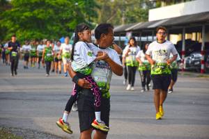 BIB: 
                            <button type="button" onclick="openModal(3787561)" class="btn btn-primary btn-sm float-right btn-popup" data-toggle="modal" data-target=".modal-high-quality">
                        <i class="fas fa-shopping-cart"></i> Add to Cart
                    </button>
                                            <button type="button" onclick="isThisMe(3787561, true)" class="btn btn-success btn-sm float-right btn-popup btn-isme hidden" data-toggle="tooltip" data-placement="bottom" title="นี่คือรูปของคุณใช่ไหม คลิกที่นี่เพื่อเอาเข้าอัลบั้ม">
                        <i class="fas fa-plus"></i> Add to album
                    </button>
                    <button type="button" onclick="isThisMe(3787561, false)" class="btn btn-warning btn-sm float-right btn-popup btn-isnotme hidden">
                        <i class="fas fa-ban"></i> Remove from album
                    </button>