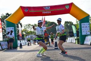 BIB: 2033, 793
                            <button type="button" onclick="openModal(3787387)" class="btn btn-primary btn-sm float-right btn-popup" data-toggle="modal" data-target=".modal-high-quality">
                        <i class="fas fa-shopping-cart"></i> Add to Cart
                    </button>
                                            <button type="button" onclick="isThisMe(3787387, true)" class="btn btn-success btn-sm float-right btn-popup btn-isme hidden" data-toggle="tooltip" data-placement="bottom" title="นี่คือรูปของคุณใช่ไหม คลิกที่นี่เพื่อเอาเข้าอัลบั้ม">
                        <i class="fas fa-plus"></i> Add to album
                    </button>
                    <button type="button" onclick="isThisMe(3787387, false)" class="btn btn-warning btn-sm float-right btn-popup btn-isnotme hidden">
                        <i class="fas fa-ban"></i> Remove from album
                    </button>