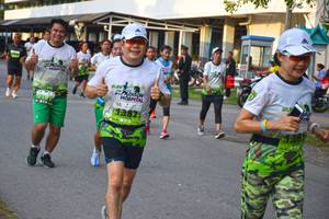 BIB: 1382
                            <button type="button" onclick="openModal(3787672)" class="btn btn-primary btn-sm float-right btn-popup" data-toggle="modal" data-target=".modal-high-quality">
                        <i class="fas fa-shopping-cart"></i> Add to Cart
                    </button>
                                            <button type="button" onclick="isThisMe(3787672, true)" class="btn btn-success btn-sm float-right btn-popup btn-isme hidden" data-toggle="tooltip" data-placement="bottom" title="นี่คือรูปของคุณใช่ไหม คลิกที่นี่เพื่อเอาเข้าอัลบั้ม">
                        <i class="fas fa-plus"></i> Add to album
                    </button>
                    <button type="button" onclick="isThisMe(3787672, false)" class="btn btn-warning btn-sm float-right btn-popup btn-isnotme hidden">
                        <i class="fas fa-ban"></i> Remove from album
                    </button>