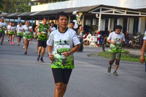 BIB: 978
                            <button type="button" onclick="openModal(3787681)" class="btn btn-primary btn-sm float-right btn-popup" data-toggle="modal" data-target=".modal-high-quality">
                        <i class="fas fa-shopping-cart"></i> Add to Cart
                    </button>
                                            <button type="button" onclick="isThisMe(3787681, true)" class="btn btn-success btn-sm float-right btn-popup btn-isme hidden" data-toggle="tooltip" data-placement="bottom" title="นี่คือรูปของคุณใช่ไหม คลิกที่นี่เพื่อเอาเข้าอัลบั้ม">
                        <i class="fas fa-plus"></i> Add to album
                    </button>
                    <button type="button" onclick="isThisMe(3787681, false)" class="btn btn-warning btn-sm float-right btn-popup btn-isnotme hidden">
                        <i class="fas fa-ban"></i> Remove from album
                    </button>