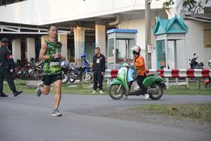 BIB: 1853
                            <button type="button" onclick="openModal(3788458)" class="btn btn-primary btn-sm float-right btn-popup" data-toggle="modal" data-target=".modal-high-quality">
                        <i class="fas fa-shopping-cart"></i> Add to Cart
                    </button>
                                            <button type="button" onclick="isThisMe(3788458, true)" class="btn btn-success btn-sm float-right btn-popup btn-isme hidden" data-toggle="tooltip" data-placement="bottom" title="นี่คือรูปของคุณใช่ไหม คลิกที่นี่เพื่อเอาเข้าอัลบั้ม">
                        <i class="fas fa-plus"></i> Add to album
                    </button>
                    <button type="button" onclick="isThisMe(3788458, false)" class="btn btn-warning btn-sm float-right btn-popup btn-isnotme hidden">
                        <i class="fas fa-ban"></i> Remove from album
                    </button>