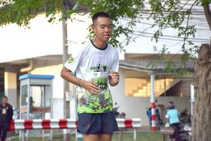 BIB: 962
                            <button type="button" onclick="openModal(3788566)" class="btn btn-primary btn-sm float-right btn-popup" data-toggle="modal" data-target=".modal-high-quality">
                        <i class="fas fa-shopping-cart"></i> Add to Cart
                    </button>
                                            <button type="button" onclick="isThisMe(3788566, true)" class="btn btn-success btn-sm float-right btn-popup btn-isme hidden" data-toggle="tooltip" data-placement="bottom" title="นี่คือรูปของคุณใช่ไหม คลิกที่นี่เพื่อเอาเข้าอัลบั้ม">
                        <i class="fas fa-plus"></i> Add to album
                    </button>
                    <button type="button" onclick="isThisMe(3788566, false)" class="btn btn-warning btn-sm float-right btn-popup btn-isnotme hidden">
                        <i class="fas fa-ban"></i> Remove from album
                    </button>