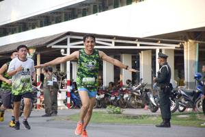 BIB: 2905
                            <button type="button" onclick="openModal(3788607)" class="btn btn-primary btn-sm float-right btn-popup" data-toggle="modal" data-target=".modal-high-quality">
                        <i class="fas fa-shopping-cart"></i> Add to Cart
                    </button>
                                            <button type="button" onclick="isThisMe(3788607, true)" class="btn btn-success btn-sm float-right btn-popup btn-isme hidden" data-toggle="tooltip" data-placement="bottom" title="นี่คือรูปของคุณใช่ไหม คลิกที่นี่เพื่อเอาเข้าอัลบั้ม">
                        <i class="fas fa-plus"></i> Add to album
                    </button>
                    <button type="button" onclick="isThisMe(3788607, false)" class="btn btn-warning btn-sm float-right btn-popup btn-isnotme hidden">
                        <i class="fas fa-ban"></i> Remove from album
                    </button>