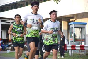 BIB: 1333
                            <button type="button" onclick="openModal(3788610)" class="btn btn-primary btn-sm float-right btn-popup" data-toggle="modal" data-target=".modal-high-quality">
                        <i class="fas fa-shopping-cart"></i> Add to Cart
                    </button>
                                            <button type="button" onclick="isThisMe(3788610, true)" class="btn btn-success btn-sm float-right btn-popup btn-isme hidden" data-toggle="tooltip" data-placement="bottom" title="นี่คือรูปของคุณใช่ไหม คลิกที่นี่เพื่อเอาเข้าอัลบั้ม">
                        <i class="fas fa-plus"></i> Add to album
                    </button>
                    <button type="button" onclick="isThisMe(3788610, false)" class="btn btn-warning btn-sm float-right btn-popup btn-isnotme hidden">
                        <i class="fas fa-ban"></i> Remove from album
                    </button>