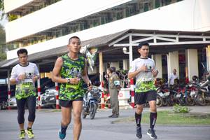 BIB: 1757
                            <button type="button" onclick="openModal(3788436)" class="btn btn-primary btn-sm float-right btn-popup" data-toggle="modal" data-target=".modal-high-quality">
                        <i class="fas fa-shopping-cart"></i> Add to Cart
                    </button>
                                            <button type="button" onclick="isThisMe(3788436, true)" class="btn btn-success btn-sm float-right btn-popup btn-isme hidden" data-toggle="tooltip" data-placement="bottom" title="นี่คือรูปของคุณใช่ไหม คลิกที่นี่เพื่อเอาเข้าอัลบั้ม">
                        <i class="fas fa-plus"></i> Add to album
                    </button>
                    <button type="button" onclick="isThisMe(3788436, false)" class="btn btn-warning btn-sm float-right btn-popup btn-isnotme hidden">
                        <i class="fas fa-ban"></i> Remove from album
                    </button>