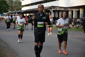 BIB: 1923, 
                            <button type="button" onclick="openModal(3790799)" class="btn btn-primary btn-sm float-right btn-popup" data-toggle="modal" data-target=".modal-high-quality">
                        <i class="fas fa-shopping-cart"></i> Add to Cart
                    </button>
                                            <button type="button" onclick="isThisMe(3790799, true)" class="btn btn-success btn-sm float-right btn-popup btn-isme hidden" data-toggle="tooltip" data-placement="bottom" title="นี่คือรูปของคุณใช่ไหม คลิกที่นี่เพื่อเอาเข้าอัลบั้ม">
                        <i class="fas fa-plus"></i> Add to album
                    </button>
                    <button type="button" onclick="isThisMe(3790799, false)" class="btn btn-warning btn-sm float-right btn-popup btn-isnotme hidden">
                        <i class="fas fa-ban"></i> Remove from album
                    </button>