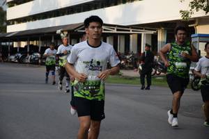 BIB: 533
                            <button type="button" onclick="openModal(3790381)" class="btn btn-primary btn-sm float-right btn-popup" data-toggle="modal" data-target=".modal-high-quality">
                        <i class="fas fa-shopping-cart"></i> Add to Cart
                    </button>
                                            <button type="button" onclick="isThisMe(3790381, true)" class="btn btn-success btn-sm float-right btn-popup btn-isme hidden" data-toggle="tooltip" data-placement="bottom" title="นี่คือรูปของคุณใช่ไหม คลิกที่นี่เพื่อเอาเข้าอัลบั้ม">
                        <i class="fas fa-plus"></i> Add to album
                    </button>
                    <button type="button" onclick="isThisMe(3790381, false)" class="btn btn-warning btn-sm float-right btn-popup btn-isnotme hidden">
                        <i class="fas fa-ban"></i> Remove from album
                    </button>