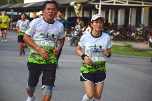 BIB: 1063, 1064
                            <button type="button" onclick="openModal(3791123)" class="btn btn-primary btn-sm float-right btn-popup" data-toggle="modal" data-target=".modal-high-quality">
                        <i class="fas fa-shopping-cart"></i> Add to Cart
                    </button>
                                            <button type="button" onclick="isThisMe(3791123, true)" class="btn btn-success btn-sm float-right btn-popup btn-isme hidden" data-toggle="tooltip" data-placement="bottom" title="นี่คือรูปของคุณใช่ไหม คลิกที่นี่เพื่อเอาเข้าอัลบั้ม">
                        <i class="fas fa-plus"></i> Add to album
                    </button>
                    <button type="button" onclick="isThisMe(3791123, false)" class="btn btn-warning btn-sm float-right btn-popup btn-isnotme hidden">
                        <i class="fas fa-ban"></i> Remove from album
                    </button>