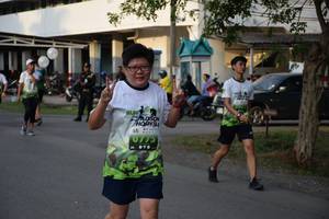 BIB: 775
                            <button type="button" onclick="openModal(3790298)" class="btn btn-primary btn-sm float-right btn-popup" data-toggle="modal" data-target=".modal-high-quality">
                        <i class="fas fa-shopping-cart"></i> Add to Cart
                    </button>
                                            <button type="button" onclick="isThisMe(3790298, true)" class="btn btn-success btn-sm float-right btn-popup btn-isme hidden" data-toggle="tooltip" data-placement="bottom" title="นี่คือรูปของคุณใช่ไหม คลิกที่นี่เพื่อเอาเข้าอัลบั้ม">
                        <i class="fas fa-plus"></i> Add to album
                    </button>
                    <button type="button" onclick="isThisMe(3790298, false)" class="btn btn-warning btn-sm float-right btn-popup btn-isnotme hidden">
                        <i class="fas fa-ban"></i> Remove from album
                    </button>