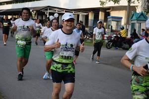 BIB: 1382
                            <button type="button" onclick="openModal(3790308)" class="btn btn-primary btn-sm float-right btn-popup" data-toggle="modal" data-target=".modal-high-quality">
                        <i class="fas fa-shopping-cart"></i> Add to Cart
                    </button>
                                            <button type="button" onclick="isThisMe(3790308, true)" class="btn btn-success btn-sm float-right btn-popup btn-isme hidden" data-toggle="tooltip" data-placement="bottom" title="นี่คือรูปของคุณใช่ไหม คลิกที่นี่เพื่อเอาเข้าอัลบั้ม">
                        <i class="fas fa-plus"></i> Add to album
                    </button>
                    <button type="button" onclick="isThisMe(3790308, false)" class="btn btn-warning btn-sm float-right btn-popup btn-isnotme hidden">
                        <i class="fas fa-ban"></i> Remove from album
                    </button>