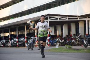 BIB: 882
                            <button type="button" onclick="openModal(3788597)" class="btn btn-primary btn-sm float-right btn-popup" data-toggle="modal" data-target=".modal-high-quality">
                        <i class="fas fa-shopping-cart"></i> Add to Cart
                    </button>
                                            <button type="button" onclick="isThisMe(3788597, true)" class="btn btn-success btn-sm float-right btn-popup btn-isme hidden" data-toggle="tooltip" data-placement="bottom" title="นี่คือรูปของคุณใช่ไหม คลิกที่นี่เพื่อเอาเข้าอัลบั้ม">
                        <i class="fas fa-plus"></i> Add to album
                    </button>
                    <button type="button" onclick="isThisMe(3788597, false)" class="btn btn-warning btn-sm float-right btn-popup btn-isnotme hidden">
                        <i class="fas fa-ban"></i> Remove from album
                    </button>