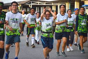 BIB: 2110, 623, 990, 190
                            <button type="button" onclick="openModal(3791210)" class="btn btn-primary btn-sm float-right btn-popup" data-toggle="modal" data-target=".modal-high-quality">
                        <i class="fas fa-shopping-cart"></i> Add to Cart
                    </button>
                                            <button type="button" onclick="isThisMe(3791210, true)" class="btn btn-success btn-sm float-right btn-popup btn-isme hidden" data-toggle="tooltip" data-placement="bottom" title="นี่คือรูปของคุณใช่ไหม คลิกที่นี่เพื่อเอาเข้าอัลบั้ม">
                        <i class="fas fa-plus"></i> Add to album
                    </button>
                    <button type="button" onclick="isThisMe(3791210, false)" class="btn btn-warning btn-sm float-right btn-popup btn-isnotme hidden">
                        <i class="fas fa-ban"></i> Remove from album
                    </button>