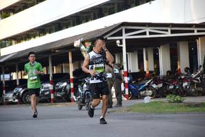 BIB: 1623
                            <button type="button" onclick="openModal(3788539)" class="btn btn-primary btn-sm float-right btn-popup" data-toggle="modal" data-target=".modal-high-quality">
                        <i class="fas fa-shopping-cart"></i> Add to Cart
                    </button>
                                            <button type="button" onclick="isThisMe(3788539, true)" class="btn btn-success btn-sm float-right btn-popup btn-isme hidden" data-toggle="tooltip" data-placement="bottom" title="นี่คือรูปของคุณใช่ไหม คลิกที่นี่เพื่อเอาเข้าอัลบั้ม">
                        <i class="fas fa-plus"></i> Add to album
                    </button>
                    <button type="button" onclick="isThisMe(3788539, false)" class="btn btn-warning btn-sm float-right btn-popup btn-isnotme hidden">
                        <i class="fas fa-ban"></i> Remove from album
                    </button>