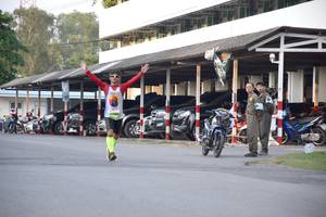 BIB: 2206
                            <button type="button" onclick="openModal(3788462)" class="btn btn-primary btn-sm float-right btn-popup" data-toggle="modal" data-target=".modal-high-quality">
                        <i class="fas fa-shopping-cart"></i> Add to Cart
                    </button>
                                            <button type="button" onclick="isThisMe(3788462, true)" class="btn btn-success btn-sm float-right btn-popup btn-isme hidden" data-toggle="tooltip" data-placement="bottom" title="นี่คือรูปของคุณใช่ไหม คลิกที่นี่เพื่อเอาเข้าอัลบั้ม">
                        <i class="fas fa-plus"></i> Add to album
                    </button>
                    <button type="button" onclick="isThisMe(3788462, false)" class="btn btn-warning btn-sm float-right btn-popup btn-isnotme hidden">
                        <i class="fas fa-ban"></i> Remove from album
                    </button>