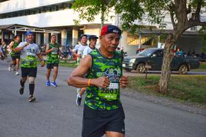 BIB: 2603
                            <button type="button" onclick="openModal(3791143)" class="btn btn-primary btn-sm float-right btn-popup" data-toggle="modal" data-target=".modal-high-quality">
                        <i class="fas fa-shopping-cart"></i> Add to Cart
                    </button>
                                            <button type="button" onclick="isThisMe(3791143, true)" class="btn btn-success btn-sm float-right btn-popup btn-isme hidden" data-toggle="tooltip" data-placement="bottom" title="นี่คือรูปของคุณใช่ไหม คลิกที่นี่เพื่อเอาเข้าอัลบั้ม">
                        <i class="fas fa-plus"></i> Add to album
                    </button>
                    <button type="button" onclick="isThisMe(3791143, false)" class="btn btn-warning btn-sm float-right btn-popup btn-isnotme hidden">
                        <i class="fas fa-ban"></i> Remove from album
                    </button>