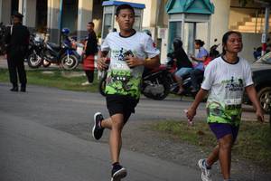 BIB: 252
                            <button type="button" onclick="openModal(3790333)" class="btn btn-primary btn-sm float-right btn-popup" data-toggle="modal" data-target=".modal-high-quality">
                        <i class="fas fa-shopping-cart"></i> Add to Cart
                    </button>
                                            <button type="button" onclick="isThisMe(3790333, true)" class="btn btn-success btn-sm float-right btn-popup btn-isme hidden" data-toggle="tooltip" data-placement="bottom" title="นี่คือรูปของคุณใช่ไหม คลิกที่นี่เพื่อเอาเข้าอัลบั้ม">
                        <i class="fas fa-plus"></i> Add to album
                    </button>
                    <button type="button" onclick="isThisMe(3790333, false)" class="btn btn-warning btn-sm float-right btn-popup btn-isnotme hidden">
                        <i class="fas fa-ban"></i> Remove from album
                    </button>