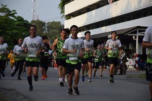 BIB: 
                            <button type="button" onclick="openModal(3790449)" class="btn btn-primary btn-sm float-right btn-popup" data-toggle="modal" data-target=".modal-high-quality">
                        <i class="fas fa-shopping-cart"></i> Add to Cart
                    </button>
                                            <button type="button" onclick="isThisMe(3790449, true)" class="btn btn-success btn-sm float-right btn-popup btn-isme hidden" data-toggle="tooltip" data-placement="bottom" title="นี่คือรูปของคุณใช่ไหม คลิกที่นี่เพื่อเอาเข้าอัลบั้ม">
                        <i class="fas fa-plus"></i> Add to album
                    </button>
                    <button type="button" onclick="isThisMe(3790449, false)" class="btn btn-warning btn-sm float-right btn-popup btn-isnotme hidden">
                        <i class="fas fa-ban"></i> Remove from album
                    </button>