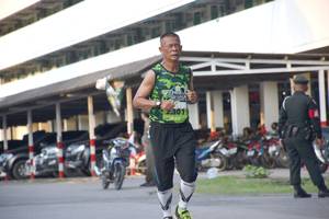 BIB: 2301
                            <button type="button" onclick="openModal(3788531)" class="btn btn-primary btn-sm float-right btn-popup" data-toggle="modal" data-target=".modal-high-quality">
                        <i class="fas fa-shopping-cart"></i> Add to Cart
                    </button>
                                            <button type="button" onclick="isThisMe(3788531, true)" class="btn btn-success btn-sm float-right btn-popup btn-isme hidden" data-toggle="tooltip" data-placement="bottom" title="นี่คือรูปของคุณใช่ไหม คลิกที่นี่เพื่อเอาเข้าอัลบั้ม">
                        <i class="fas fa-plus"></i> Add to album
                    </button>
                    <button type="button" onclick="isThisMe(3788531, false)" class="btn btn-warning btn-sm float-right btn-popup btn-isnotme hidden">
                        <i class="fas fa-ban"></i> Remove from album
                    </button>