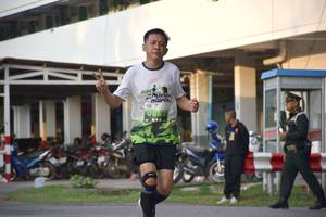 BIB: 882
                            <button type="button" onclick="openModal(3788603)" class="btn btn-primary btn-sm float-right btn-popup" data-toggle="modal" data-target=".modal-high-quality">
                        <i class="fas fa-shopping-cart"></i> Add to Cart
                    </button>
                                            <button type="button" onclick="isThisMe(3788603, true)" class="btn btn-success btn-sm float-right btn-popup btn-isme hidden" data-toggle="tooltip" data-placement="bottom" title="นี่คือรูปของคุณใช่ไหม คลิกที่นี่เพื่อเอาเข้าอัลบั้ม">
                        <i class="fas fa-plus"></i> Add to album
                    </button>
                    <button type="button" onclick="isThisMe(3788603, false)" class="btn btn-warning btn-sm float-right btn-popup btn-isnotme hidden">
                        <i class="fas fa-ban"></i> Remove from album
                    </button>