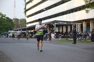 BIB: 1825
                            <button type="button" onclick="openModal(3788432)" class="btn btn-primary btn-sm float-right btn-popup" data-toggle="modal" data-target=".modal-high-quality">
                        <i class="fas fa-shopping-cart"></i> Add to Cart
                    </button>
                                            <button type="button" onclick="isThisMe(3788432, true)" class="btn btn-success btn-sm float-right btn-popup btn-isme hidden" data-toggle="tooltip" data-placement="bottom" title="นี่คือรูปของคุณใช่ไหม คลิกที่นี่เพื่อเอาเข้าอัลบั้ม">
                        <i class="fas fa-plus"></i> Add to album
                    </button>
                    <button type="button" onclick="isThisMe(3788432, false)" class="btn btn-warning btn-sm float-right btn-popup btn-isnotme hidden">
                        <i class="fas fa-ban"></i> Remove from album
                    </button>