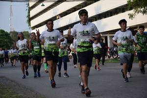 BIB: 
                            <button type="button" onclick="openModal(3790505)" class="btn btn-primary btn-sm float-right btn-popup" data-toggle="modal" data-target=".modal-high-quality">
                        <i class="fas fa-shopping-cart"></i> Add to Cart
                    </button>
                                            <button type="button" onclick="isThisMe(3790505, true)" class="btn btn-success btn-sm float-right btn-popup btn-isme hidden" data-toggle="tooltip" data-placement="bottom" title="นี่คือรูปของคุณใช่ไหม คลิกที่นี่เพื่อเอาเข้าอัลบั้ม">
                        <i class="fas fa-plus"></i> Add to album
                    </button>
                    <button type="button" onclick="isThisMe(3790505, false)" class="btn btn-warning btn-sm float-right btn-popup btn-isnotme hidden">
                        <i class="fas fa-ban"></i> Remove from album
                    </button>