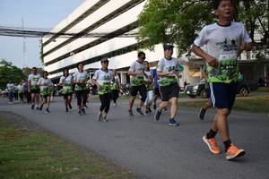 BIB: 
                            <button type="button" onclick="openModal(3790530)" class="btn btn-primary btn-sm float-right btn-popup" data-toggle="modal" data-target=".modal-high-quality">
                        <i class="fas fa-shopping-cart"></i> Add to Cart
                    </button>
                                            <button type="button" onclick="isThisMe(3790530, true)" class="btn btn-success btn-sm float-right btn-popup btn-isme hidden" data-toggle="tooltip" data-placement="bottom" title="นี่คือรูปของคุณใช่ไหม คลิกที่นี่เพื่อเอาเข้าอัลบั้ม">
                        <i class="fas fa-plus"></i> Add to album
                    </button>
                    <button type="button" onclick="isThisMe(3790530, false)" class="btn btn-warning btn-sm float-right btn-popup btn-isnotme hidden">
                        <i class="fas fa-ban"></i> Remove from album
                    </button>