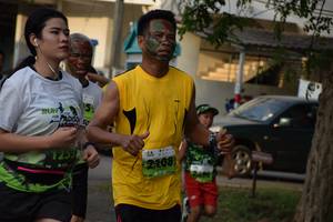 BIB: 125
                            <button type="button" onclick="openModal(3790337)" class="btn btn-primary btn-sm float-right btn-popup" data-toggle="modal" data-target=".modal-high-quality">
                        <i class="fas fa-shopping-cart"></i> Add to Cart
                    </button>
                                            <button type="button" onclick="isThisMe(3790337, true)" class="btn btn-success btn-sm float-right btn-popup btn-isme hidden" data-toggle="tooltip" data-placement="bottom" title="นี่คือรูปของคุณใช่ไหม คลิกที่นี่เพื่อเอาเข้าอัลบั้ม">
                        <i class="fas fa-plus"></i> Add to album
                    </button>
                    <button type="button" onclick="isThisMe(3790337, false)" class="btn btn-warning btn-sm float-right btn-popup btn-isnotme hidden">
                        <i class="fas fa-ban"></i> Remove from album
                    </button>