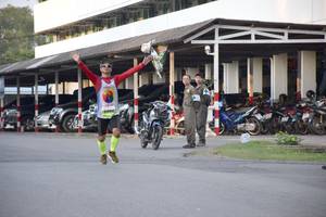 BIB: 2206
                            <button type="button" onclick="openModal(3788468)" class="btn btn-primary btn-sm float-right btn-popup" data-toggle="modal" data-target=".modal-high-quality">
                        <i class="fas fa-shopping-cart"></i> Add to Cart
                    </button>
                                            <button type="button" onclick="isThisMe(3788468, true)" class="btn btn-success btn-sm float-right btn-popup btn-isme hidden" data-toggle="tooltip" data-placement="bottom" title="นี่คือรูปของคุณใช่ไหม คลิกที่นี่เพื่อเอาเข้าอัลบั้ม">
                        <i class="fas fa-plus"></i> Add to album
                    </button>
                    <button type="button" onclick="isThisMe(3788468, false)" class="btn btn-warning btn-sm float-right btn-popup btn-isnotme hidden">
                        <i class="fas fa-ban"></i> Remove from album
                    </button>