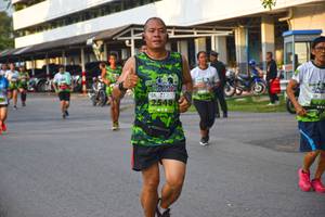 BIB: 2548
                            <button type="button" onclick="openModal(3791138)" class="btn btn-primary btn-sm float-right btn-popup" data-toggle="modal" data-target=".modal-high-quality">
                        <i class="fas fa-shopping-cart"></i> Add to Cart
                    </button>
                                            <button type="button" onclick="isThisMe(3791138, true)" class="btn btn-success btn-sm float-right btn-popup btn-isme hidden" data-toggle="tooltip" data-placement="bottom" title="นี่คือรูปของคุณใช่ไหม คลิกที่นี่เพื่อเอาเข้าอัลบั้ม">
                        <i class="fas fa-plus"></i> Add to album
                    </button>
                    <button type="button" onclick="isThisMe(3791138, false)" class="btn btn-warning btn-sm float-right btn-popup btn-isnotme hidden">
                        <i class="fas fa-ban"></i> Remove from album
                    </button>