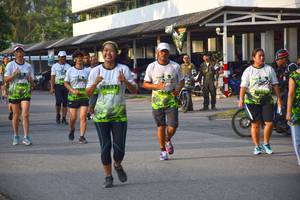 BIB: 1877
                            <button type="button" onclick="openModal(3791709)" class="btn btn-primary btn-sm float-right btn-popup" data-toggle="modal" data-target=".modal-high-quality">
                        <i class="fas fa-shopping-cart"></i> Add to Cart
                    </button>
                                            <button type="button" onclick="isThisMe(3791709, true)" class="btn btn-success btn-sm float-right btn-popup btn-isme hidden" data-toggle="tooltip" data-placement="bottom" title="นี่คือรูปของคุณใช่ไหม คลิกที่นี่เพื่อเอาเข้าอัลบั้ม">
                        <i class="fas fa-plus"></i> Add to album
                    </button>
                    <button type="button" onclick="isThisMe(3791709, false)" class="btn btn-warning btn-sm float-right btn-popup btn-isnotme hidden">
                        <i class="fas fa-ban"></i> Remove from album
                    </button>