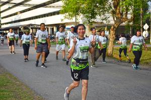 BIB: 748
                            <button type="button" onclick="openModal(3791870)" class="btn btn-primary btn-sm float-right btn-popup" data-toggle="modal" data-target=".modal-high-quality">
                        <i class="fas fa-shopping-cart"></i> Add to Cart
                    </button>
                                            <button type="button" onclick="isThisMe(3791870, true)" class="btn btn-success btn-sm float-right btn-popup btn-isme hidden" data-toggle="tooltip" data-placement="bottom" title="นี่คือรูปของคุณใช่ไหม คลิกที่นี่เพื่อเอาเข้าอัลบั้ม">
                        <i class="fas fa-plus"></i> Add to album
                    </button>
                    <button type="button" onclick="isThisMe(3791870, false)" class="btn btn-warning btn-sm float-right btn-popup btn-isnotme hidden">
                        <i class="fas fa-ban"></i> Remove from album
                    </button>