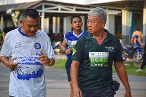 BIB: 645
                            <button type="button" onclick="openModal(3791776)" class="btn btn-primary btn-sm float-right btn-popup" data-toggle="modal" data-target=".modal-high-quality">
                        <i class="fas fa-shopping-cart"></i> Add to Cart
                    </button>
                                            <button type="button" onclick="isThisMe(3791776, true)" class="btn btn-success btn-sm float-right btn-popup btn-isme hidden" data-toggle="tooltip" data-placement="bottom" title="นี่คือรูปของคุณใช่ไหม คลิกที่นี่เพื่อเอาเข้าอัลบั้ม">
                        <i class="fas fa-plus"></i> Add to album
                    </button>
                    <button type="button" onclick="isThisMe(3791776, false)" class="btn btn-warning btn-sm float-right btn-popup btn-isnotme hidden">
                        <i class="fas fa-ban"></i> Remove from album
                    </button>